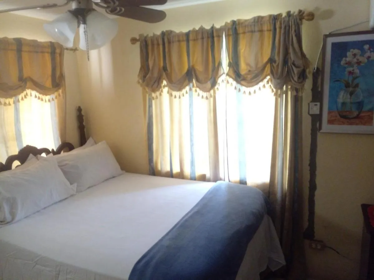 Happy And Comfortable Home Montego Bay