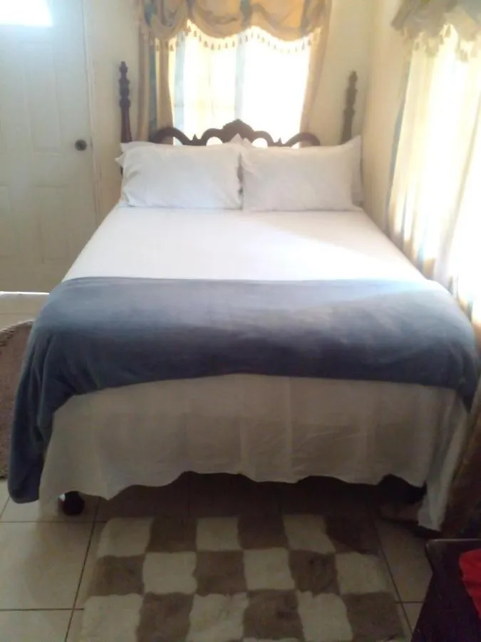 Guest house Happy And Comfortable Home Montego Bay Jamaica