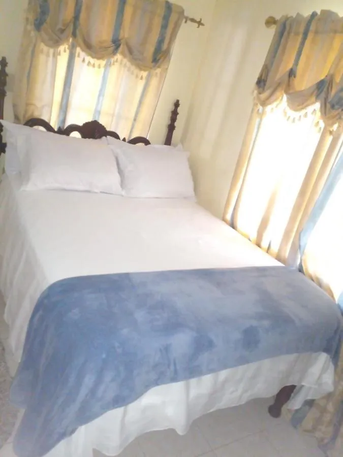 Happy And Comfortable Home Montego Bay